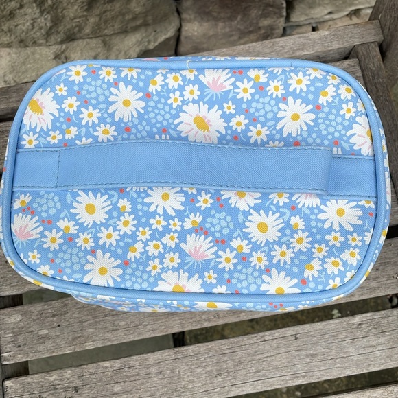 OCS Designs train case and cosmetic bag duo - Picture 4 of 16